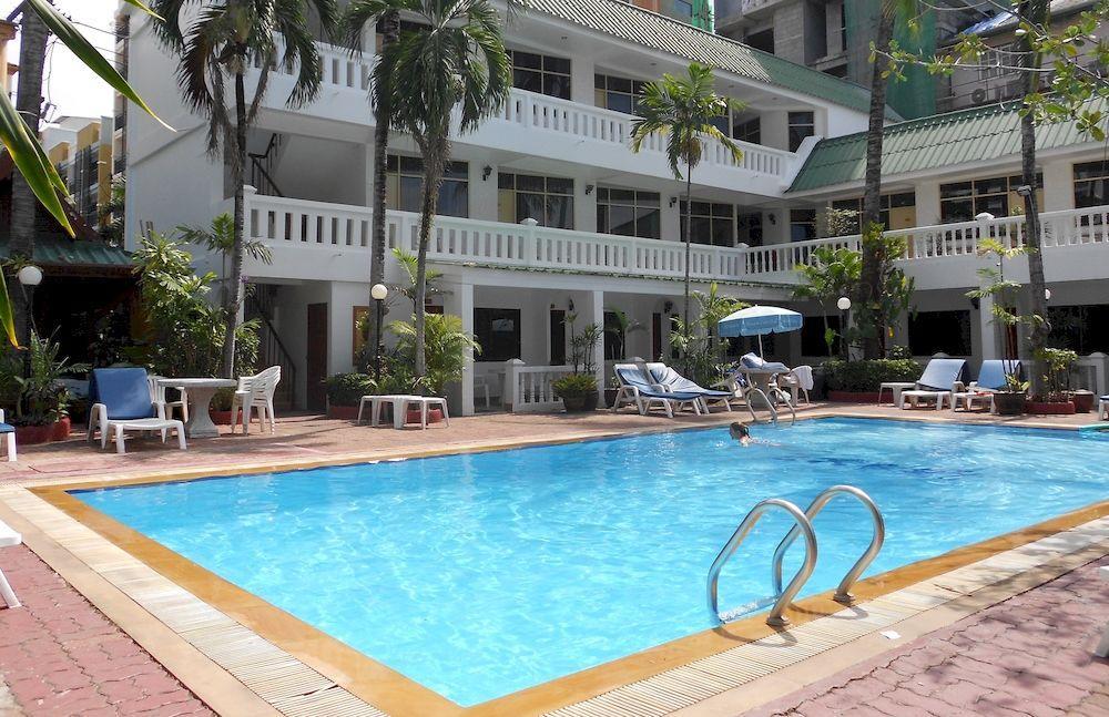 外籍酒店 Patong 外观 照片