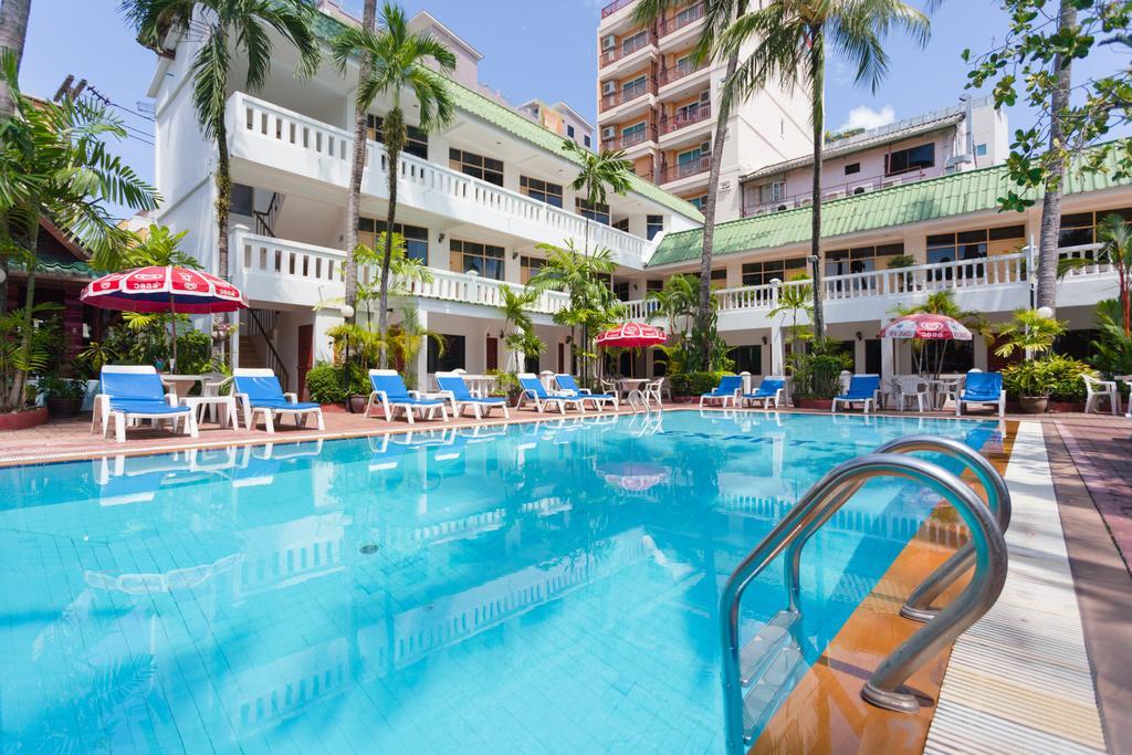 外籍酒店 Patong 外观 照片
