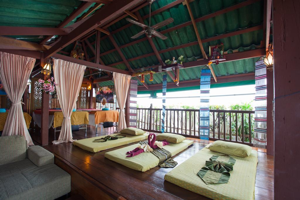 外籍酒店 Patong 外观 照片